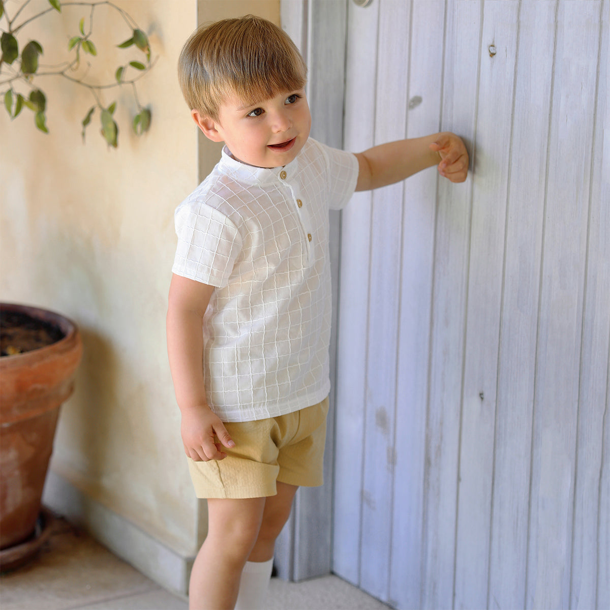 Conjunto niño mostaza