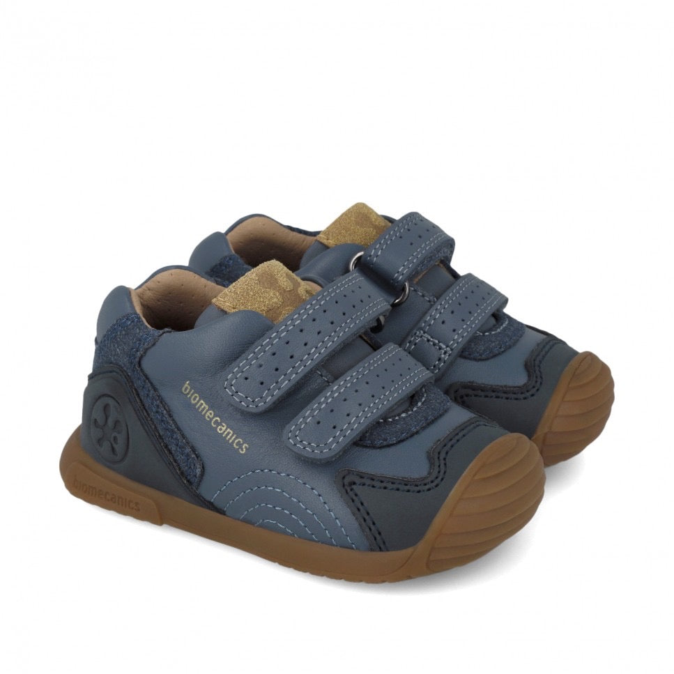 Botines azules de niño para primeros pasos