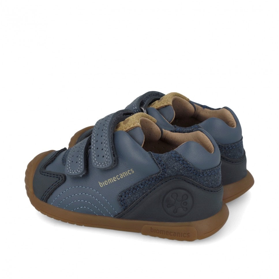 Botines azules de niño para primeros pasos