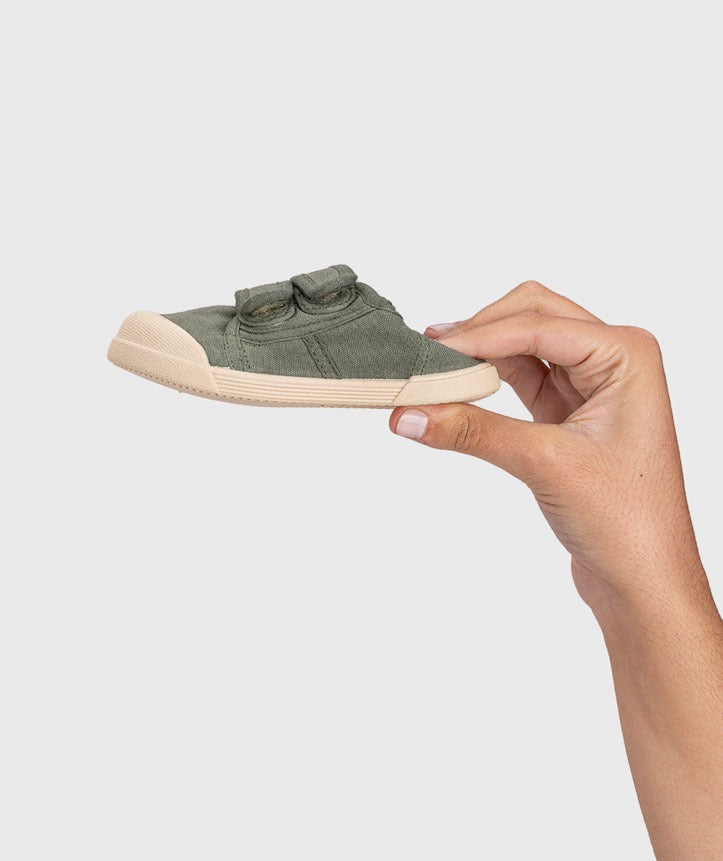 Lona V Kaki