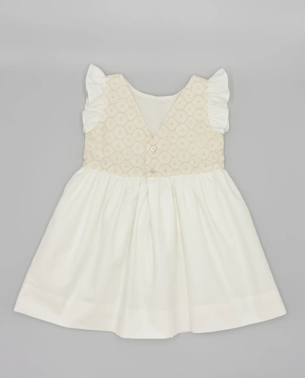Vestido Bordado con cuerpo bordado y manga volante